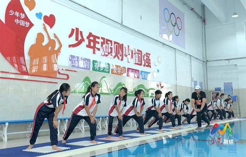 校园体育教育_游泳足球乒乓球培训_校园体育项目训练技巧